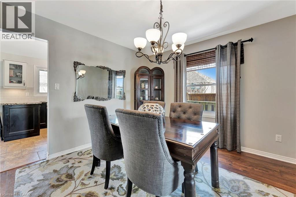 52 BECKETT Drive, Brantford — photo 9