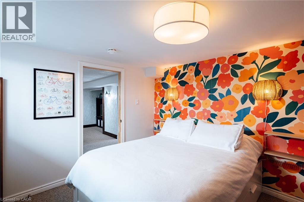 78 HELENE Crescent - Image 35