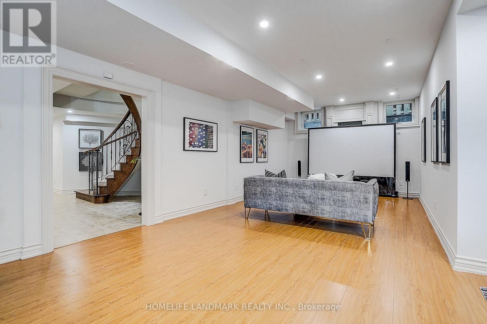 332 GREENFIELD AVENUE - Image 20