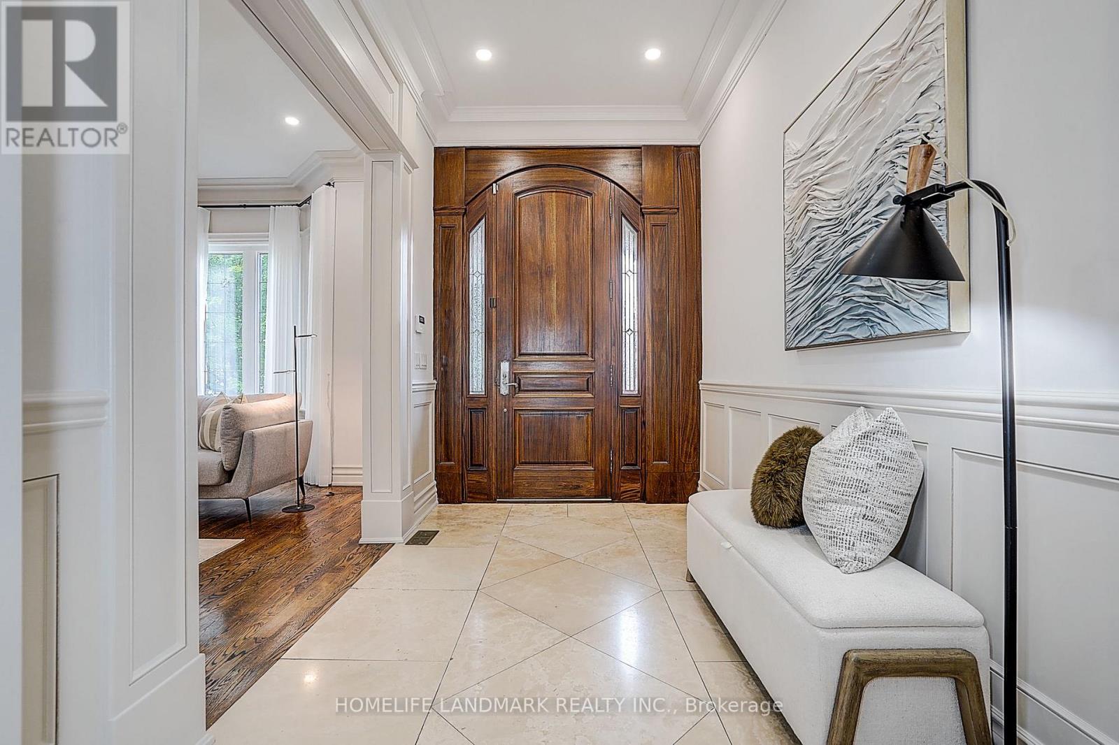 332 Greenfield Avenue, Toronto — photo 3