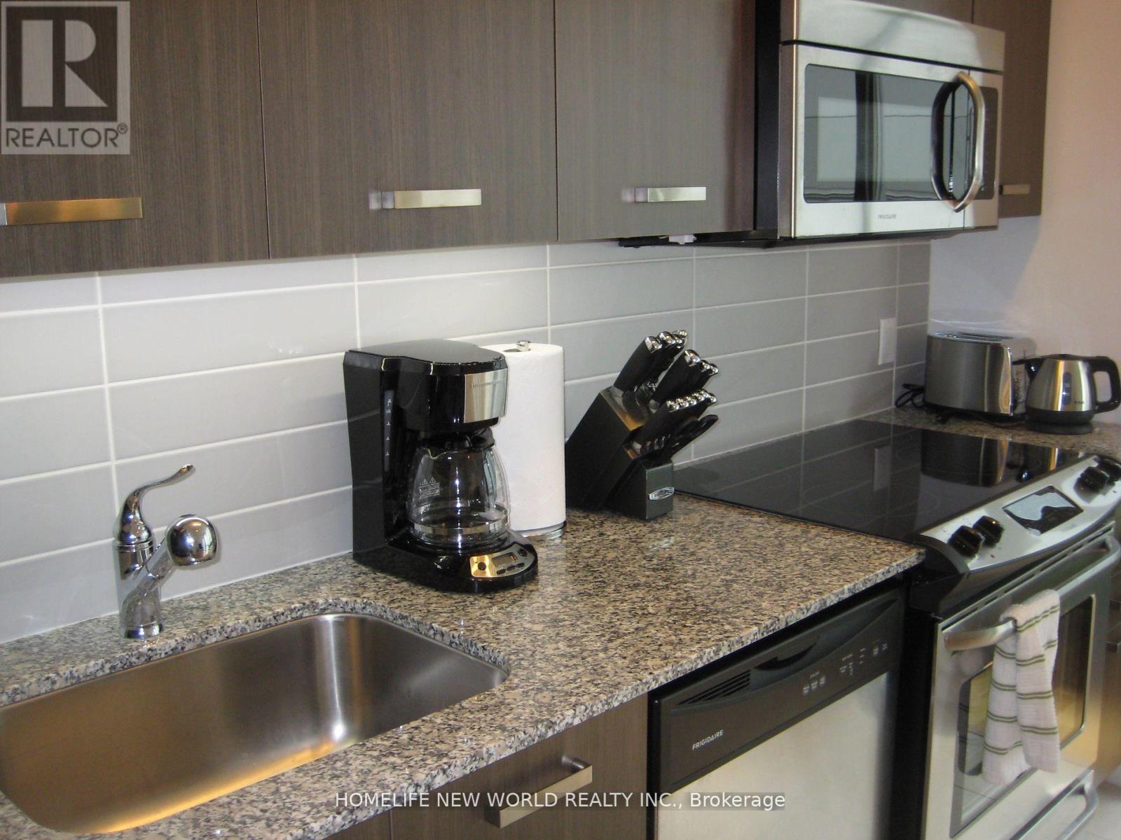 1302 - 832 BAY STREET, Toronto (Bay Street Corridor) — photo 8