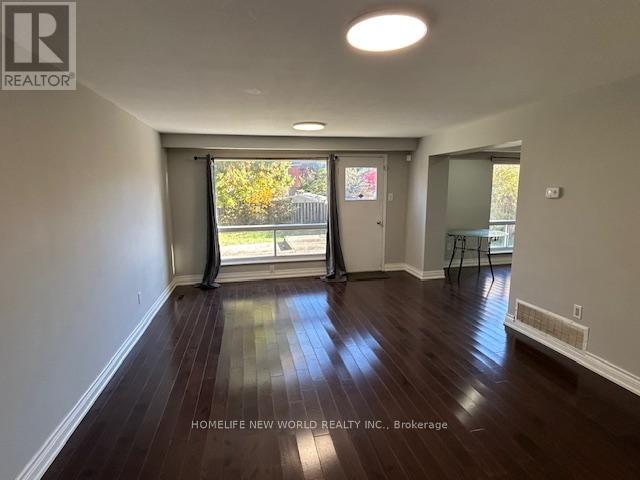 MAIN & 2ND FLOORS - 31 WELLPARK BOULEVARD, Toronto (Agincourt North) — photo 2