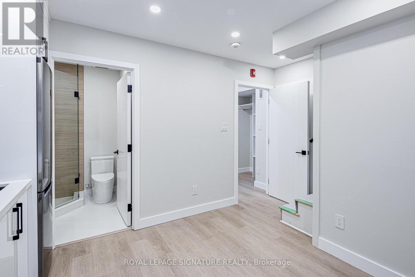 LOWER - 20 KEWBEACH AVENUE, Toronto (The Beaches) — photo 4