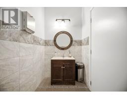 2 - 16 Sims Crescent, Richmond Hill, ON L4B2P1 Photo 13