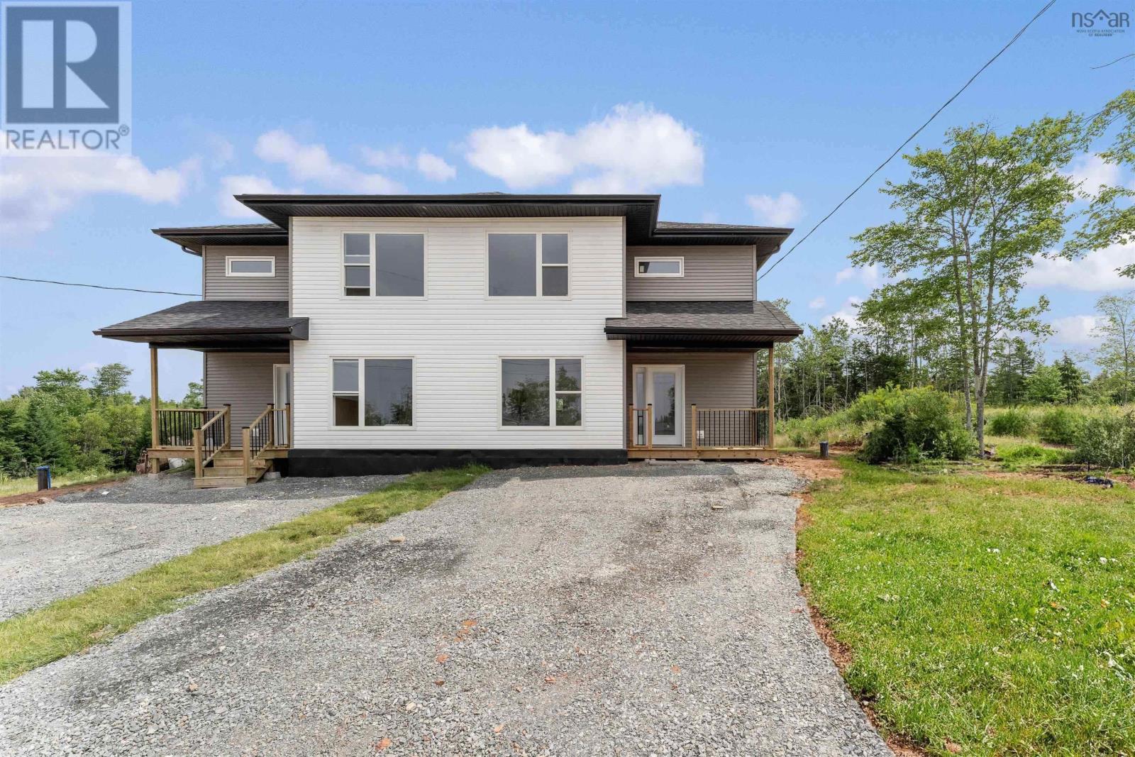 135 Blainedale Drive, Salmon River — photo 2