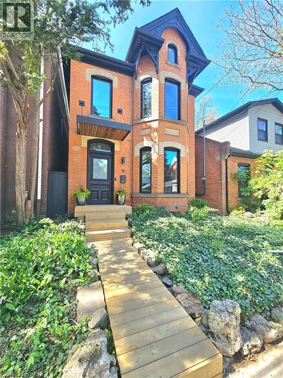 18 ALANSON Street, Hamilton — photo 2