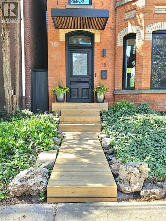 18 ALANSON Street, Hamilton — photo 3