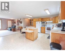 4pc Bathroom - 4905 82 Street, Stettler, AB T0C2L0 Photo 6