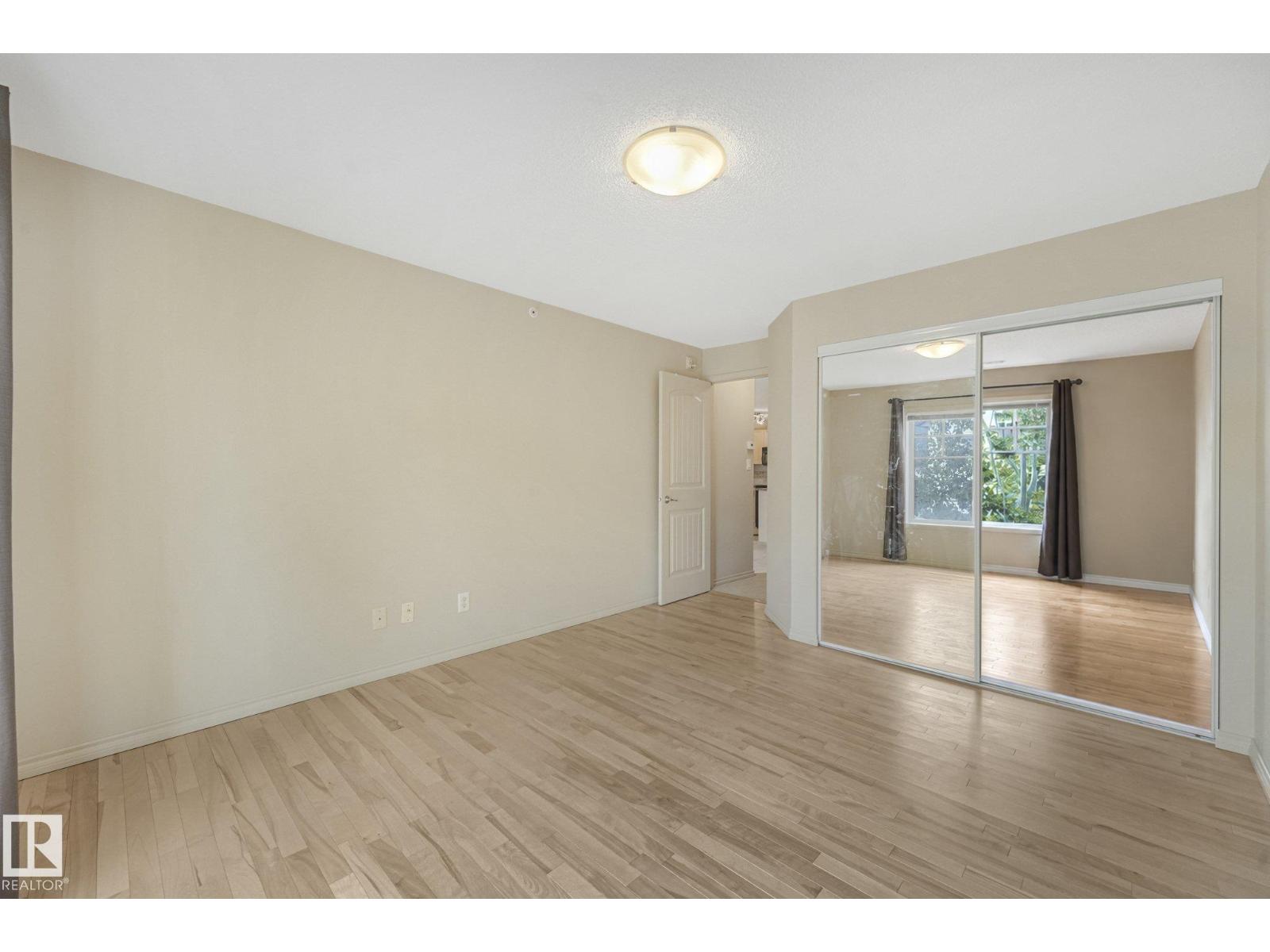 #311 17407 99 AV NW - 26