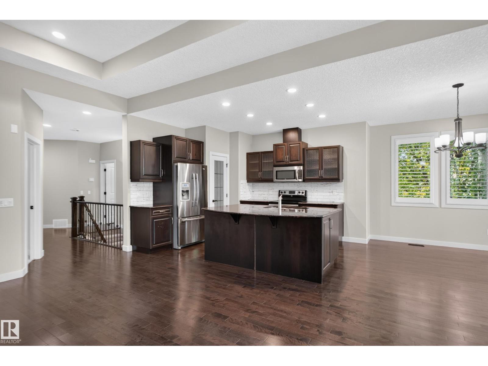 904 ARMITAGE CO SW - 19