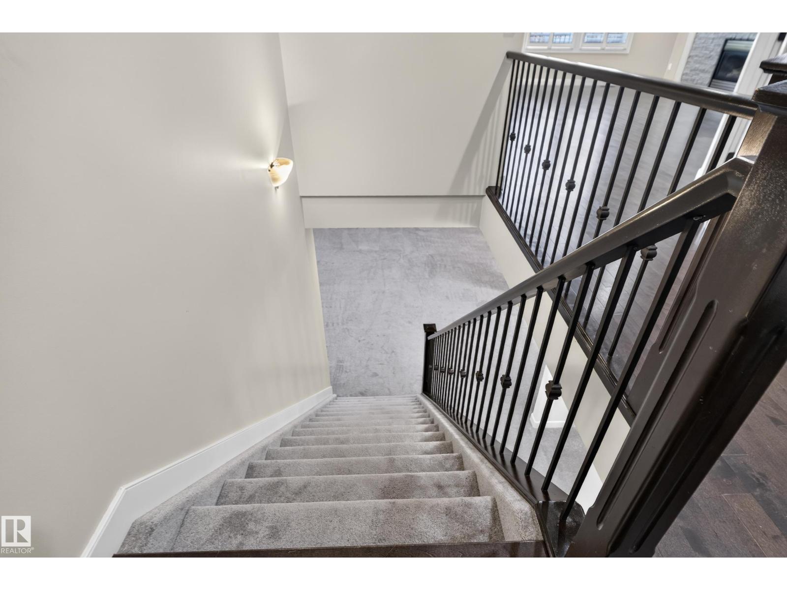 904 ARMITAGE CO SW - Image 35