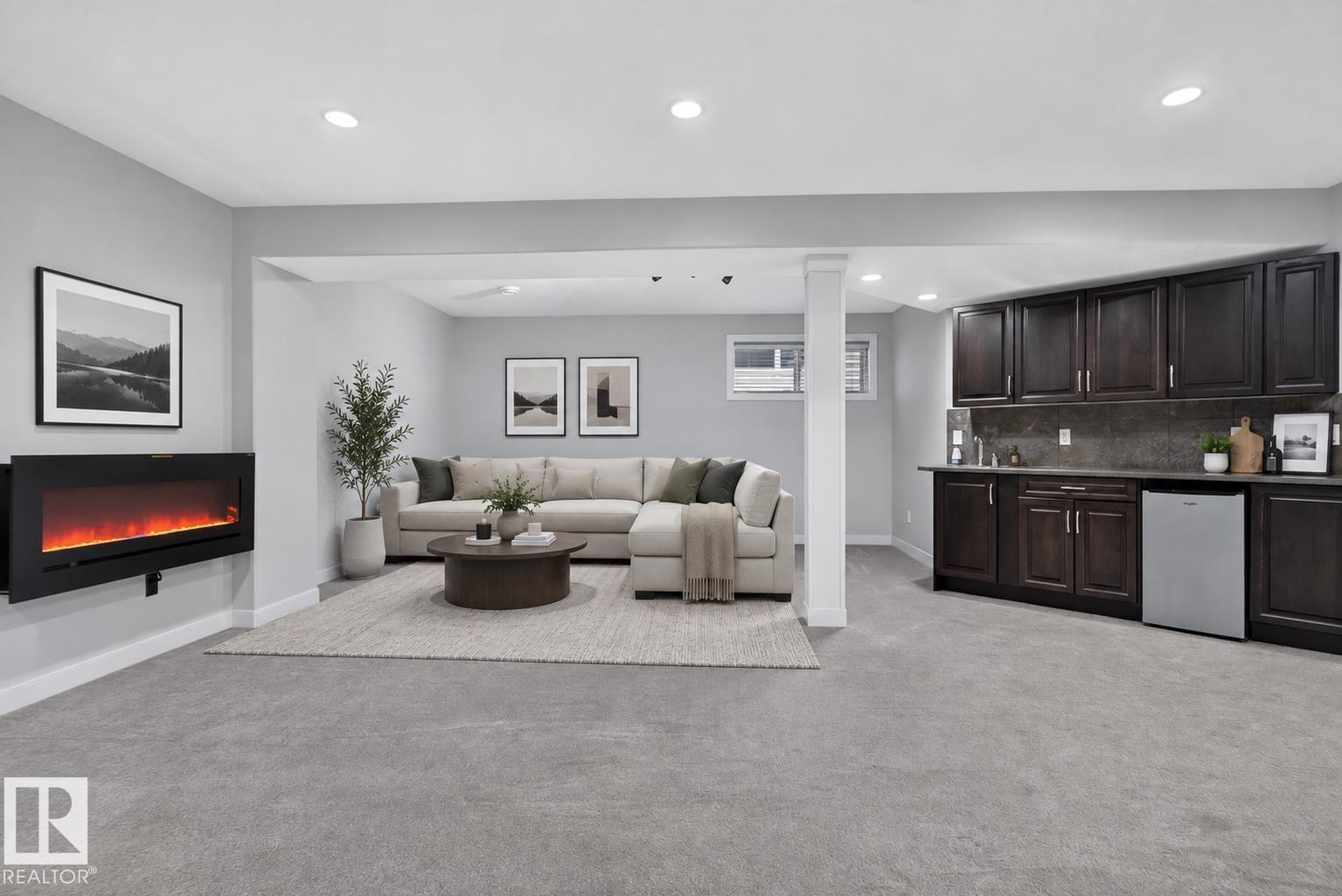 904 ARMITAGE CO SW - Image 39