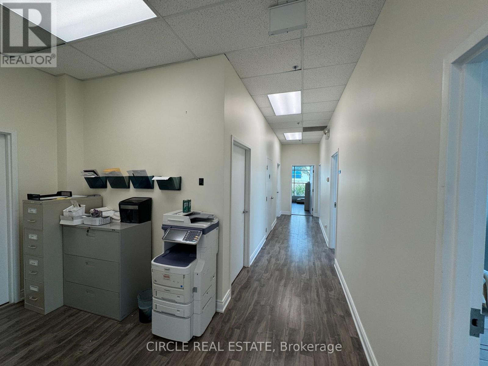 100 EXCHANGE DRIVE, Brampton (Airport Road/ Highway 7 Business Centre) — photo 6