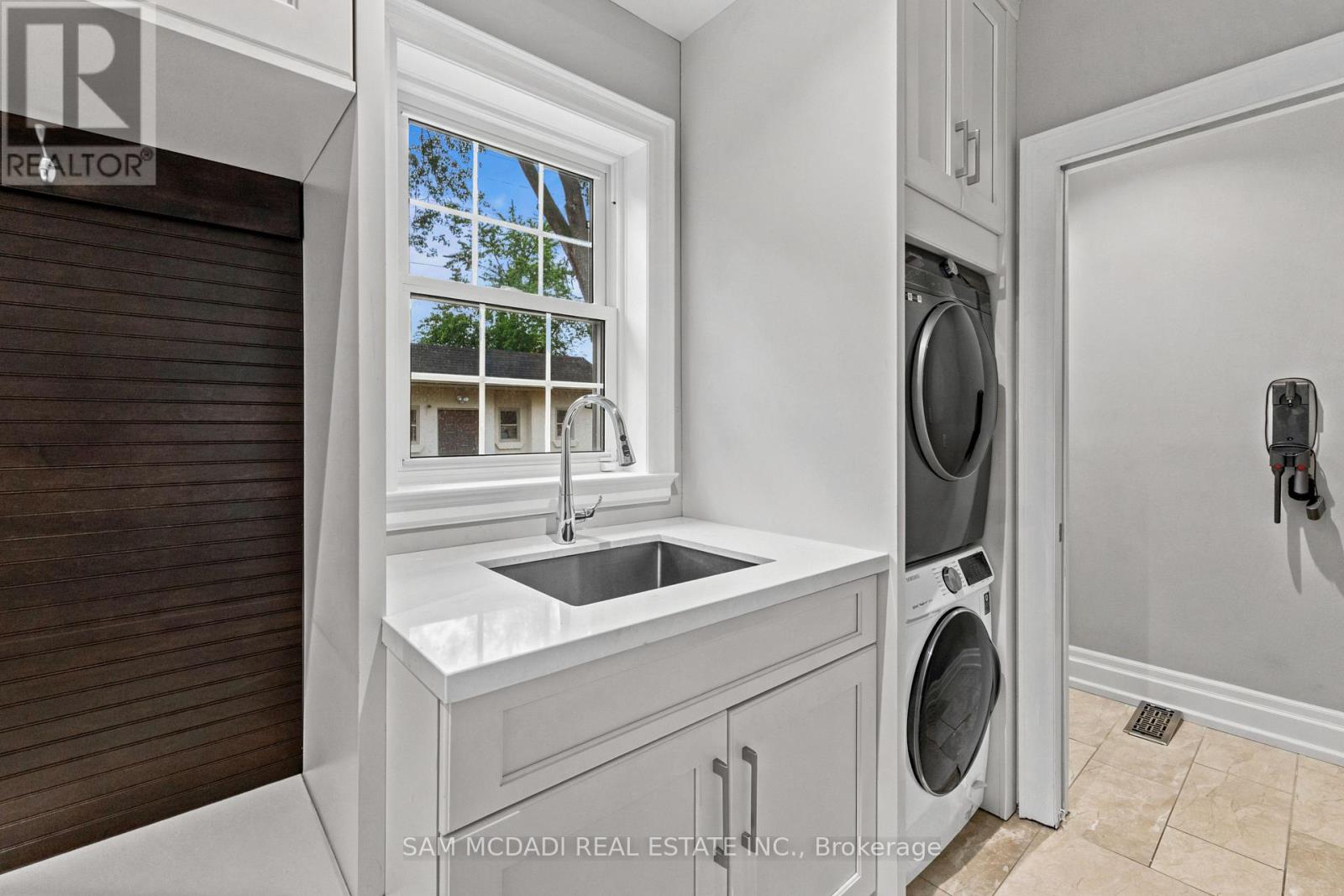 955 CALDWELL AVENUE - Image 15
