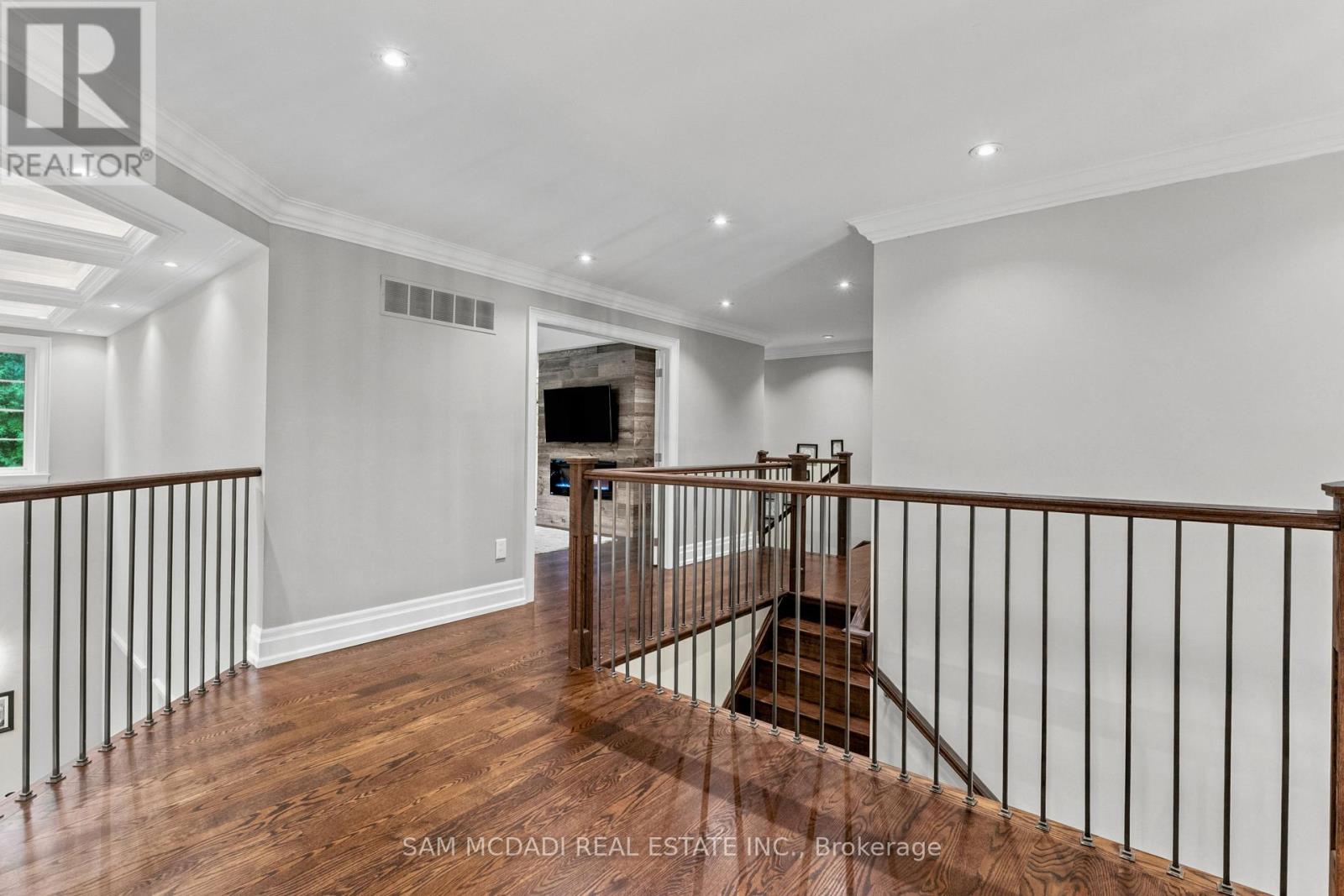 955 CALDWELL AVENUE - Image 16