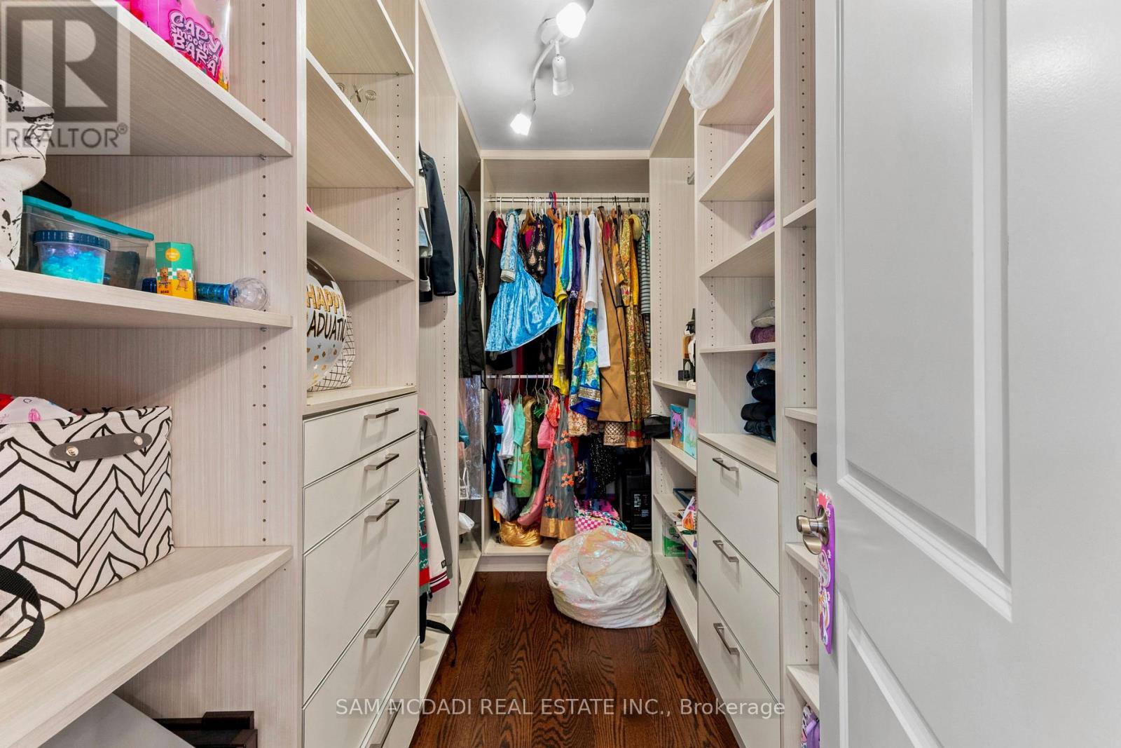 955 CALDWELL AVENUE - Image 25