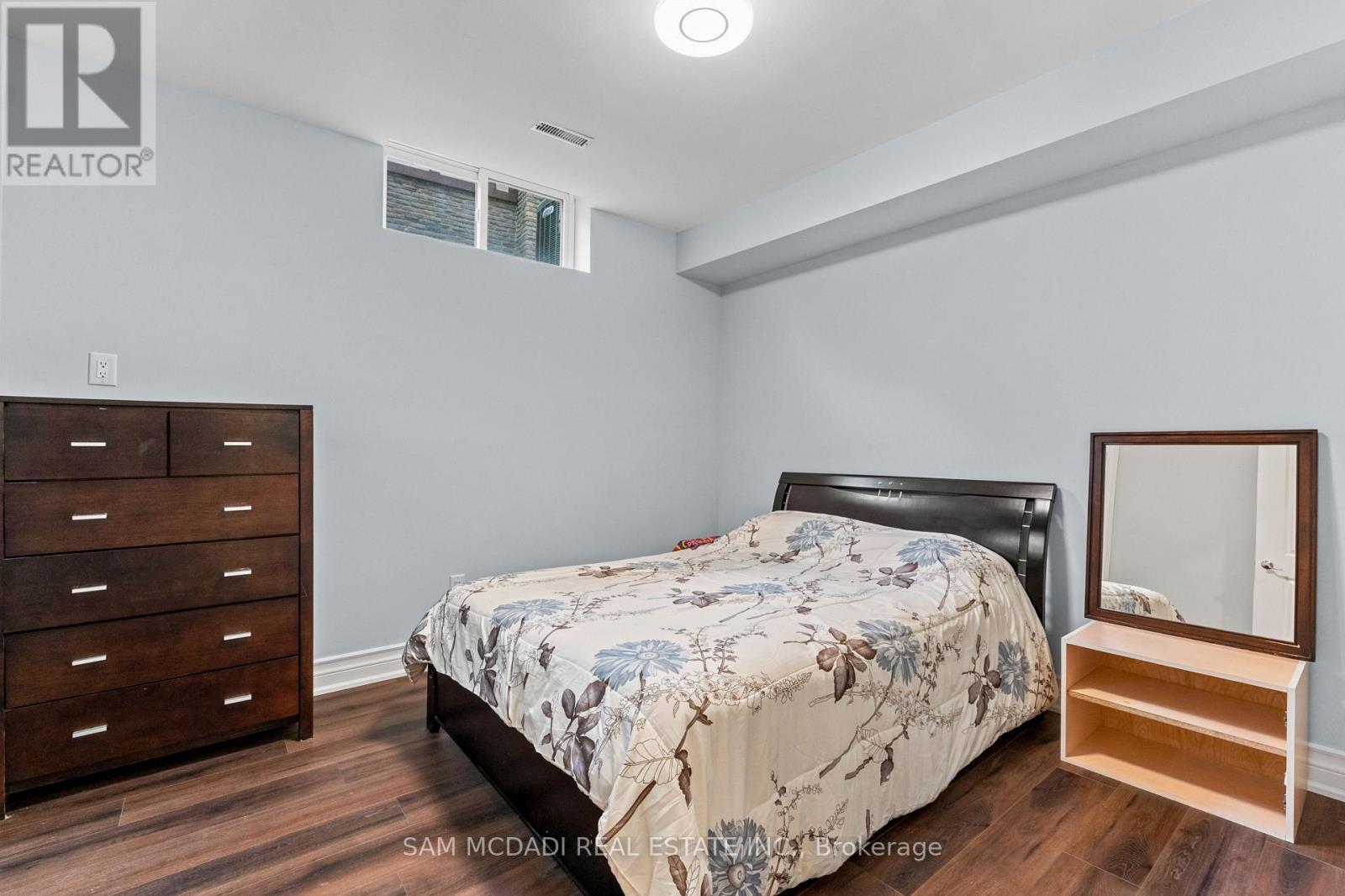 955 CALDWELL AVENUE - Image 32