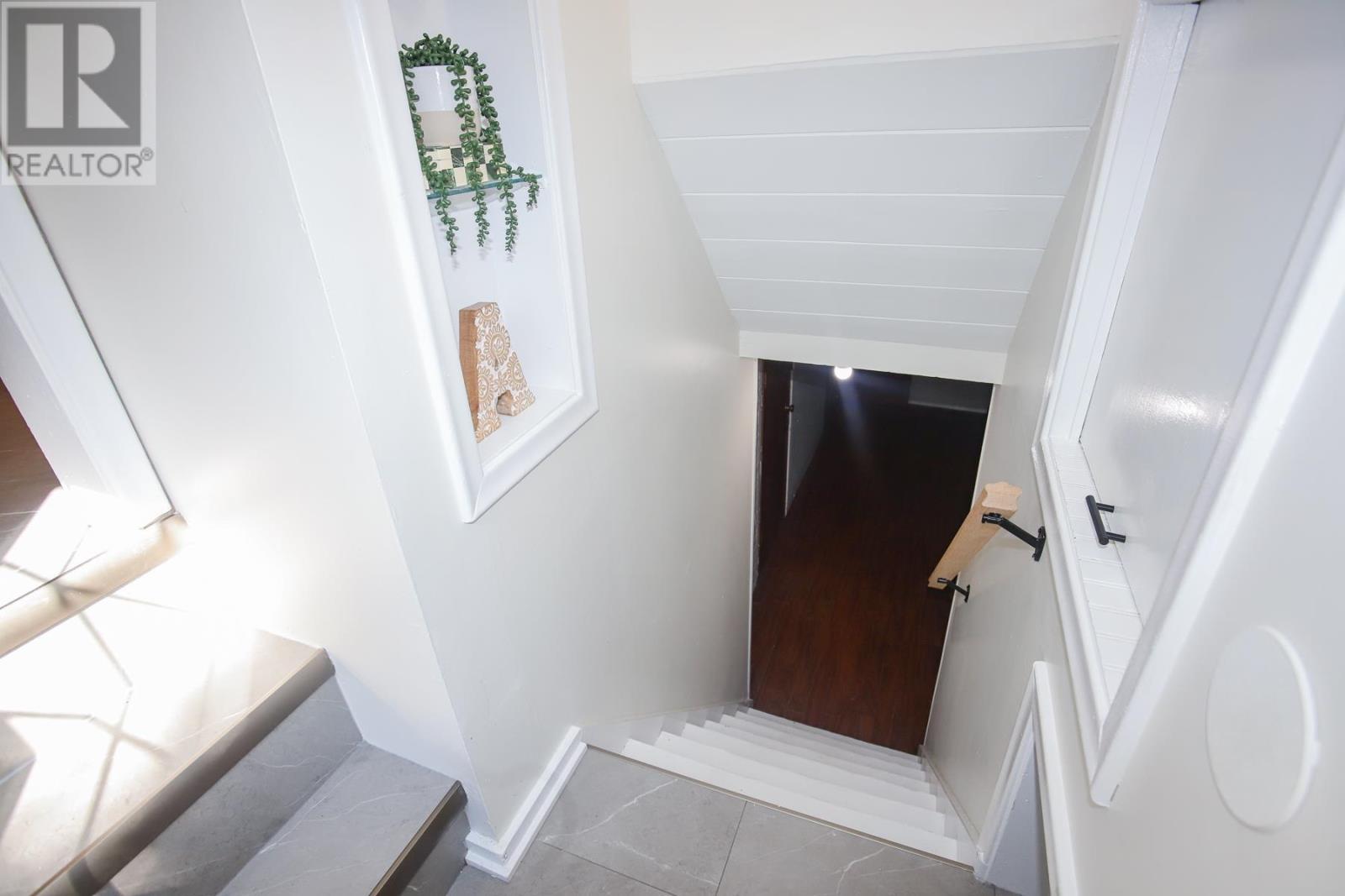 535 MacDonald AVE - Image 21