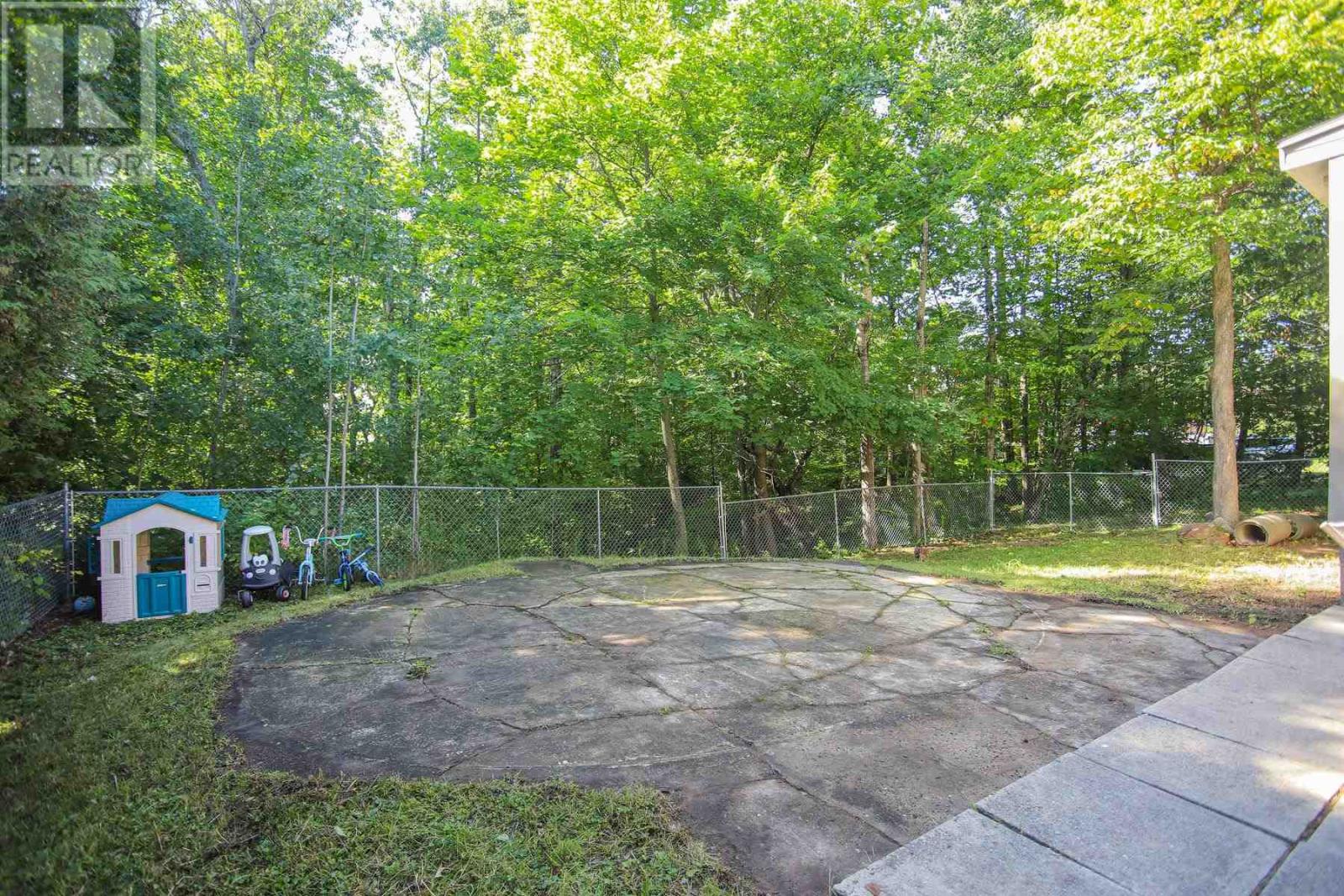 535 MacDonald AVE - Image 34