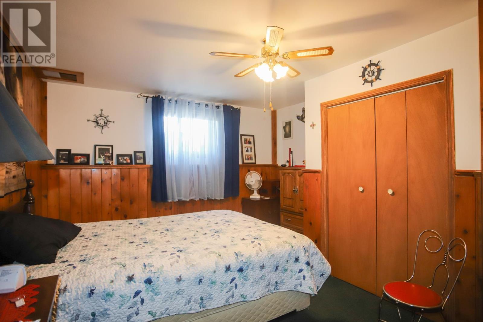 560 Lake ST - Image 17