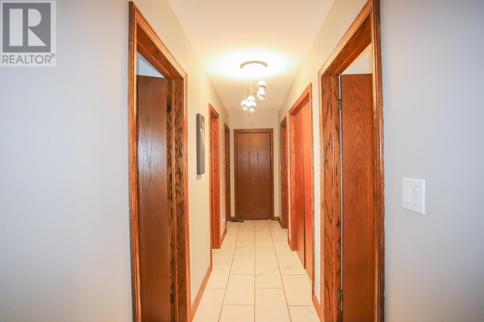 560 Lake ST - 15