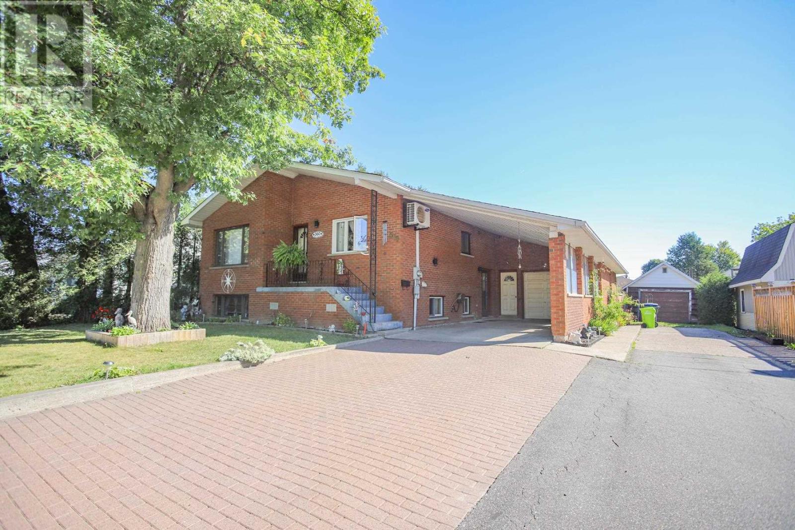 560 Lake ST - 2