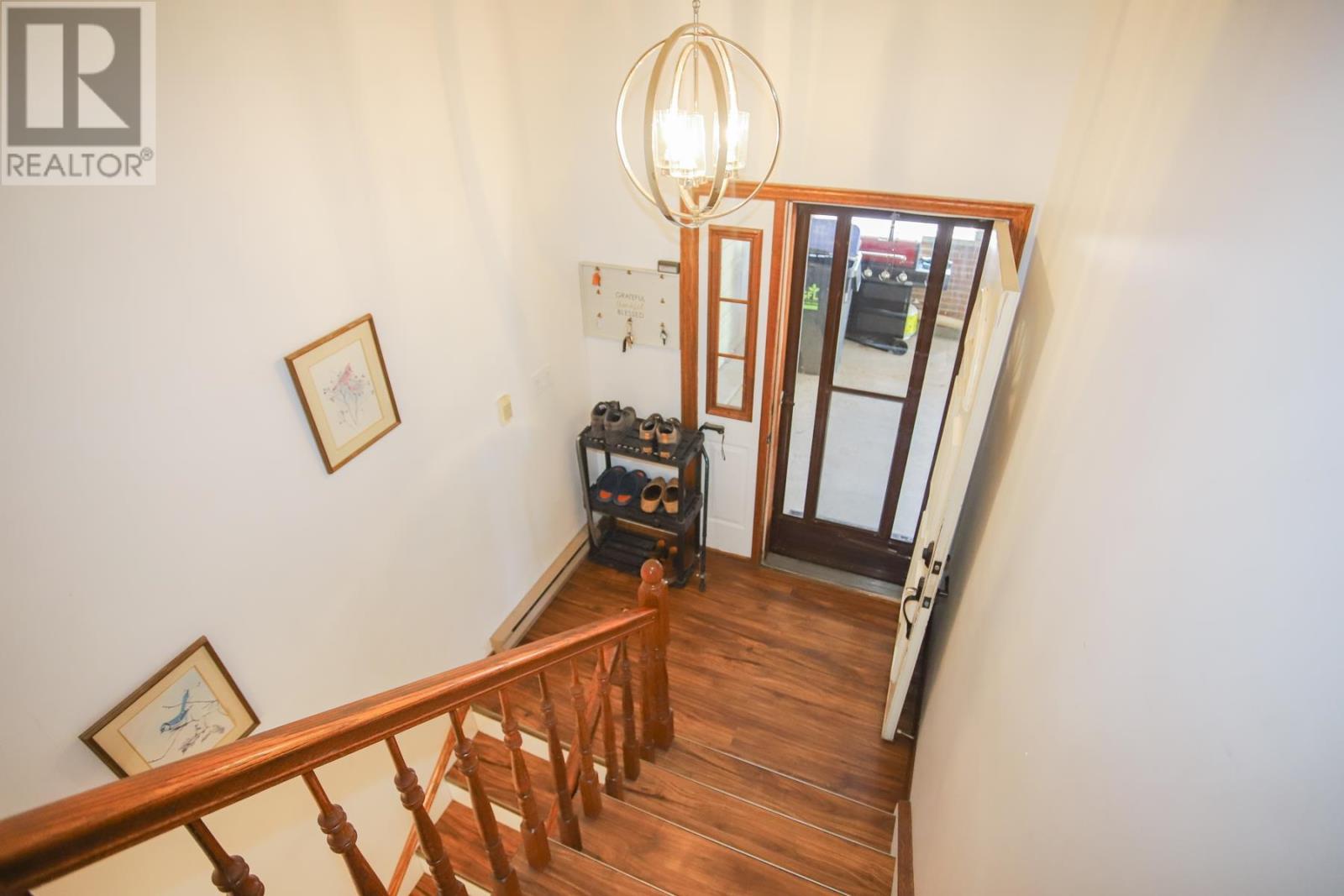 560 Lake ST - Image 30