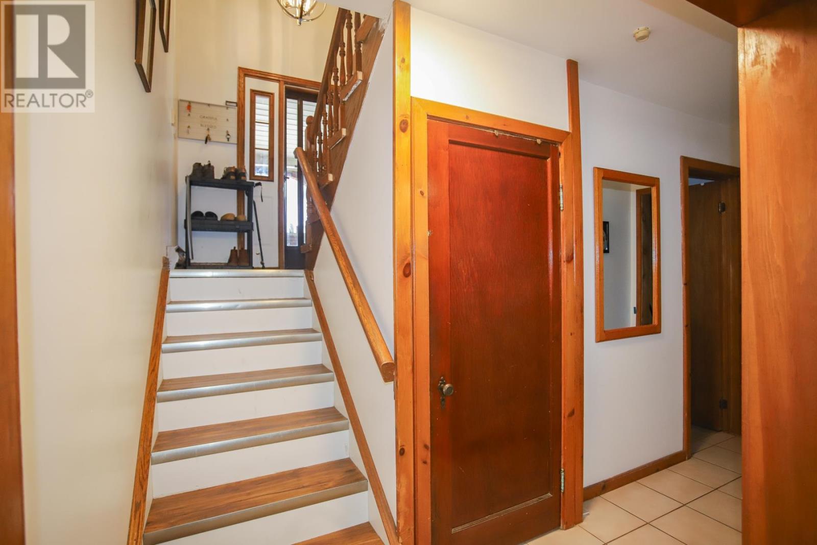 560 Lake ST - 24