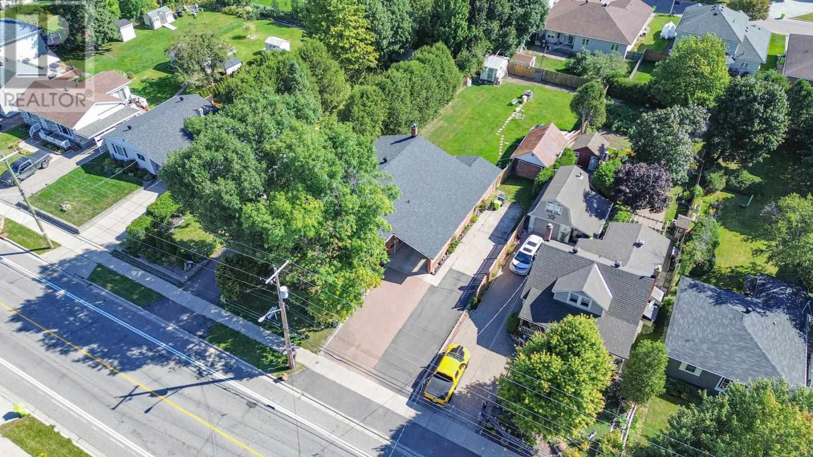 560 Lake ST - 47