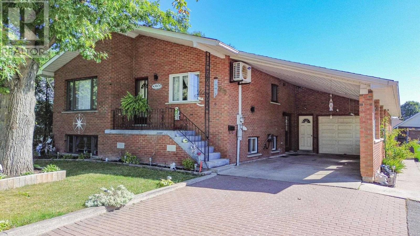 560 Lake ST, Sault Ste. Marie — photo 4