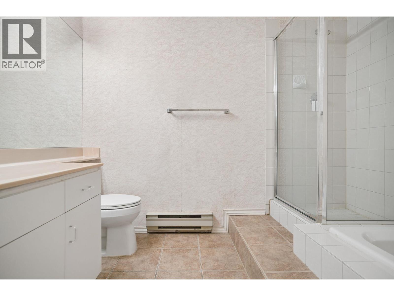 222 12873 RAILWAY AVENUE, Richmond - Image 1