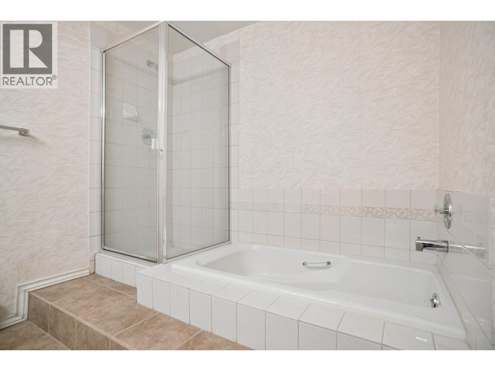 222 12873 RAILWAY AVENUE, Richmond - Image 1