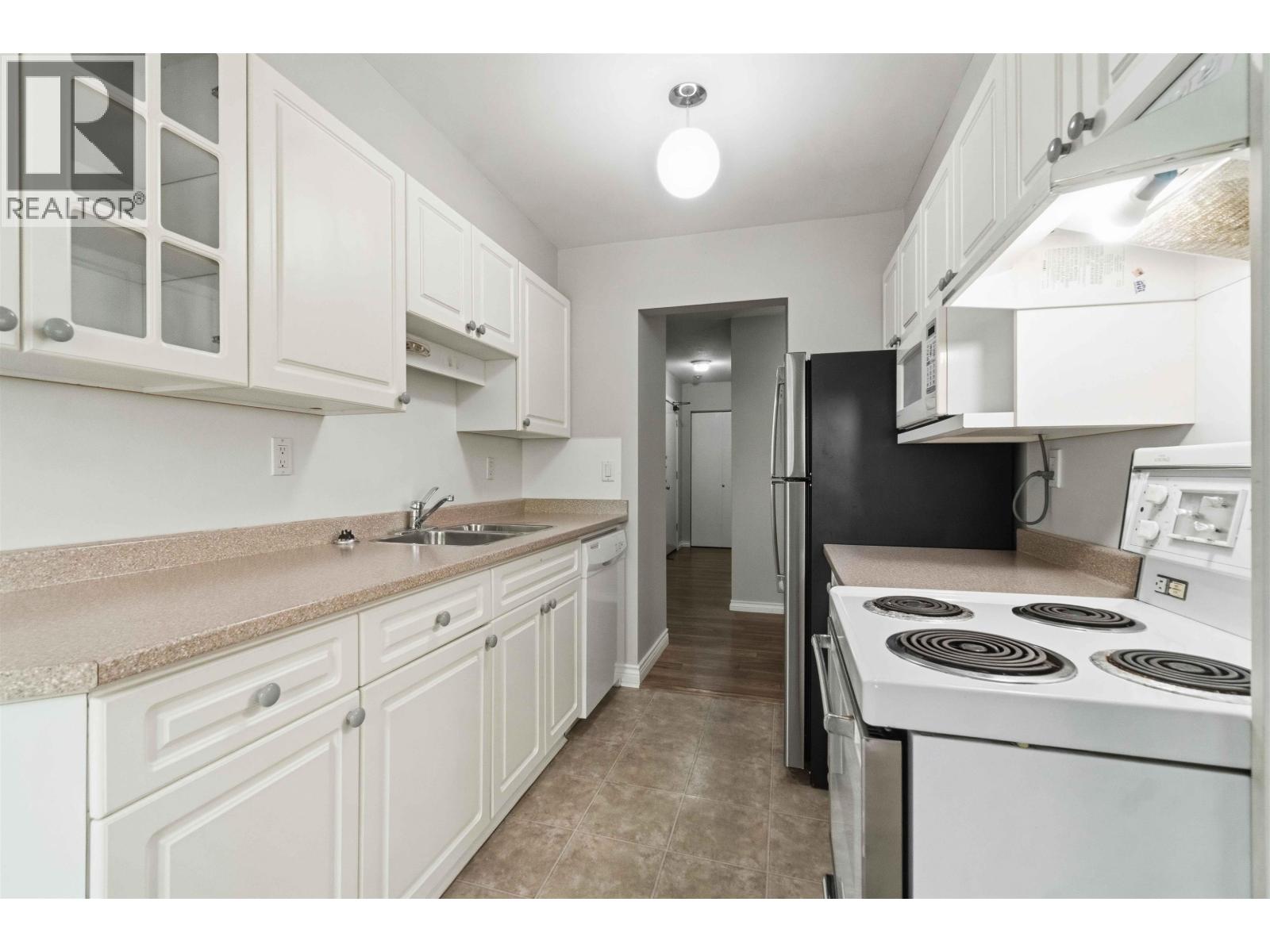 310 590 WHITING WAY, Coquitlam — photo 7