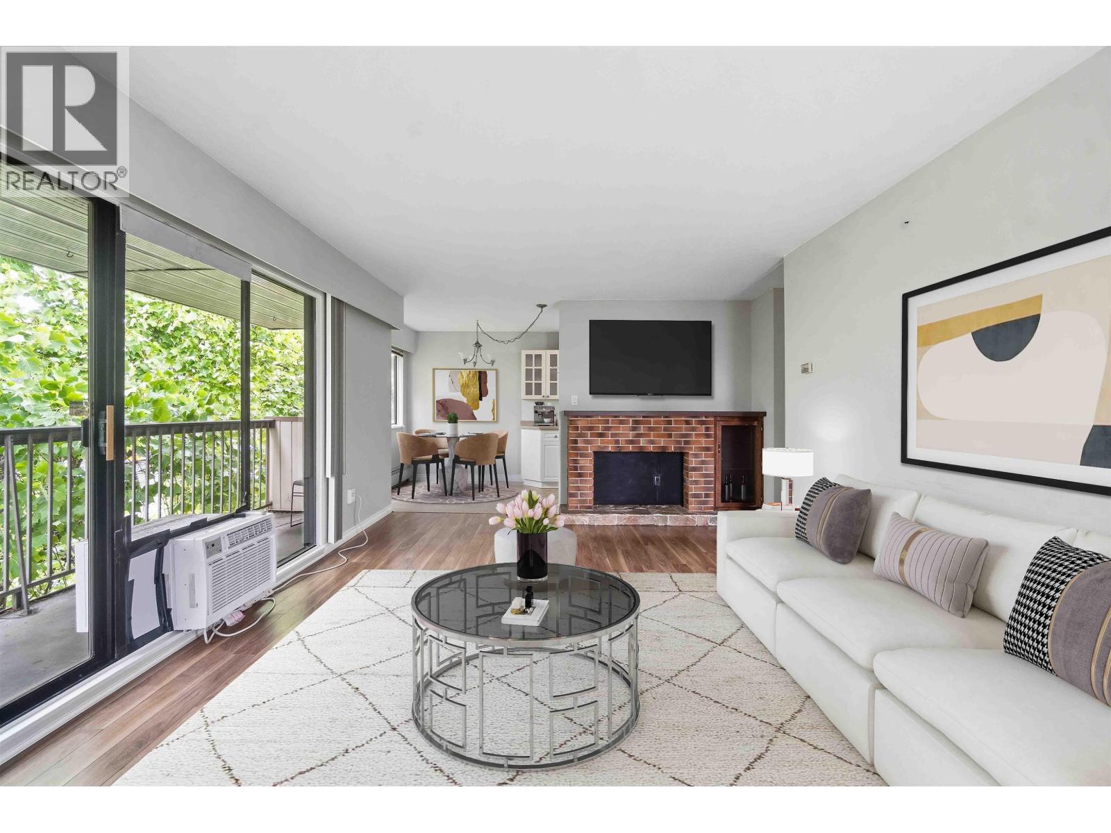 310 590 WHITING WAY, Coquitlam — photo 2