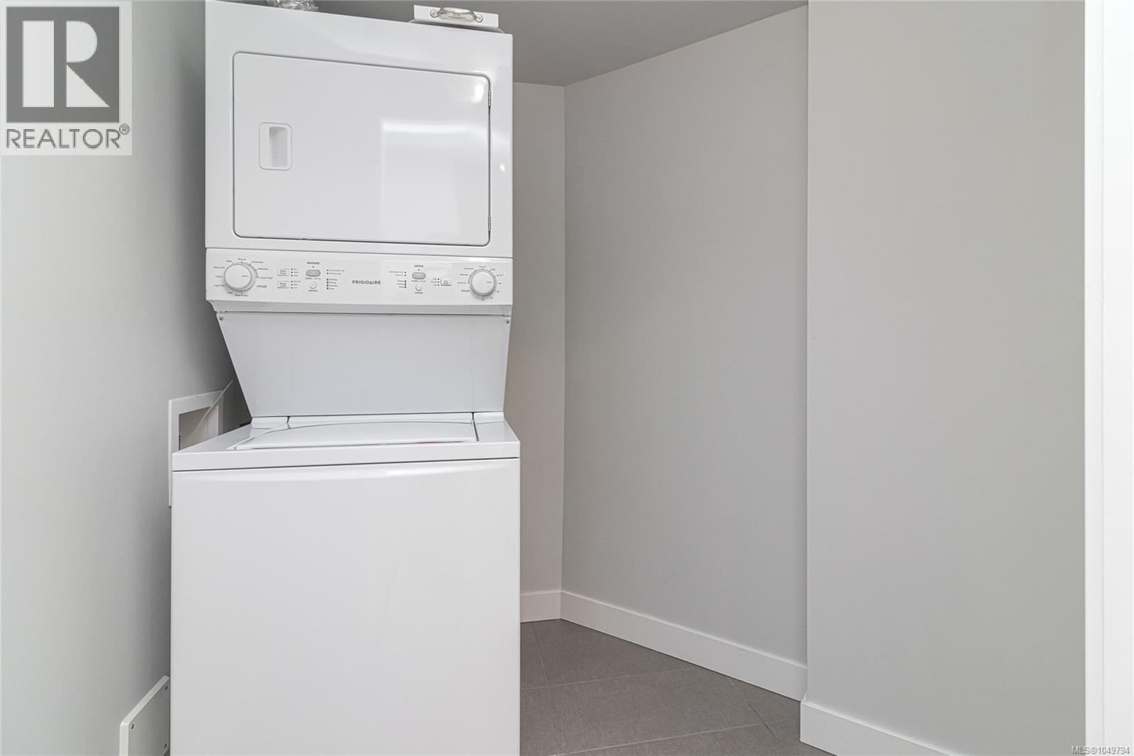 #115 950 Whirlaway Cres - Image 22
