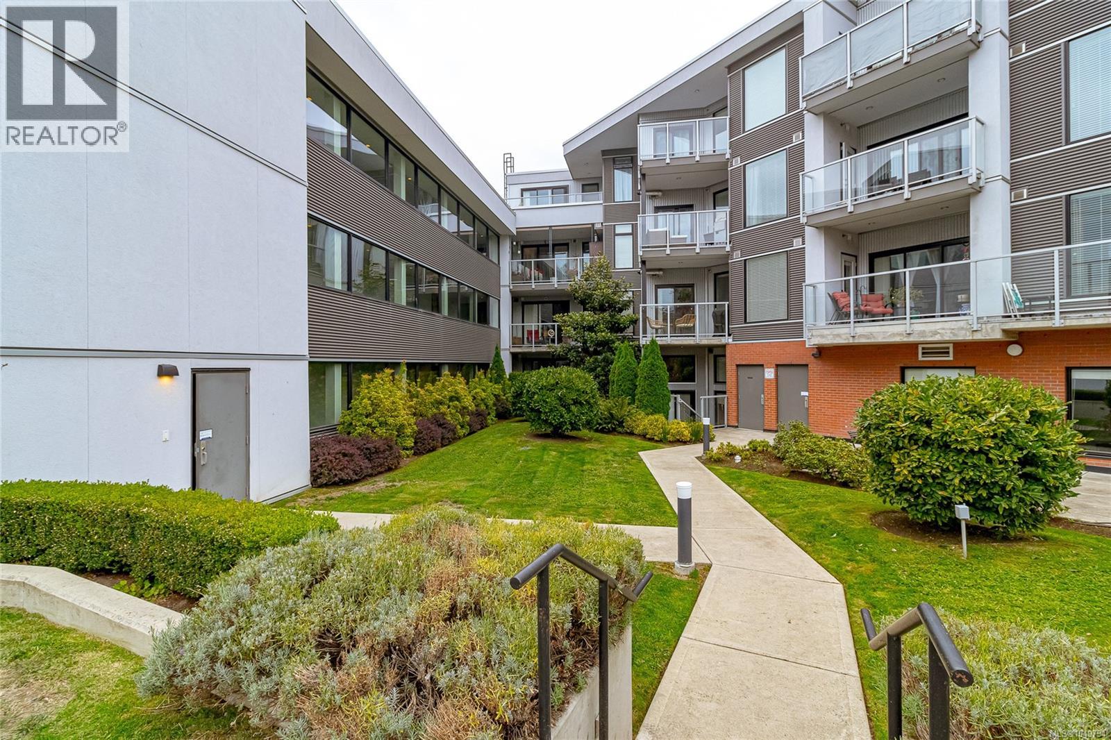 #115 950 Whirlaway Cres - 31