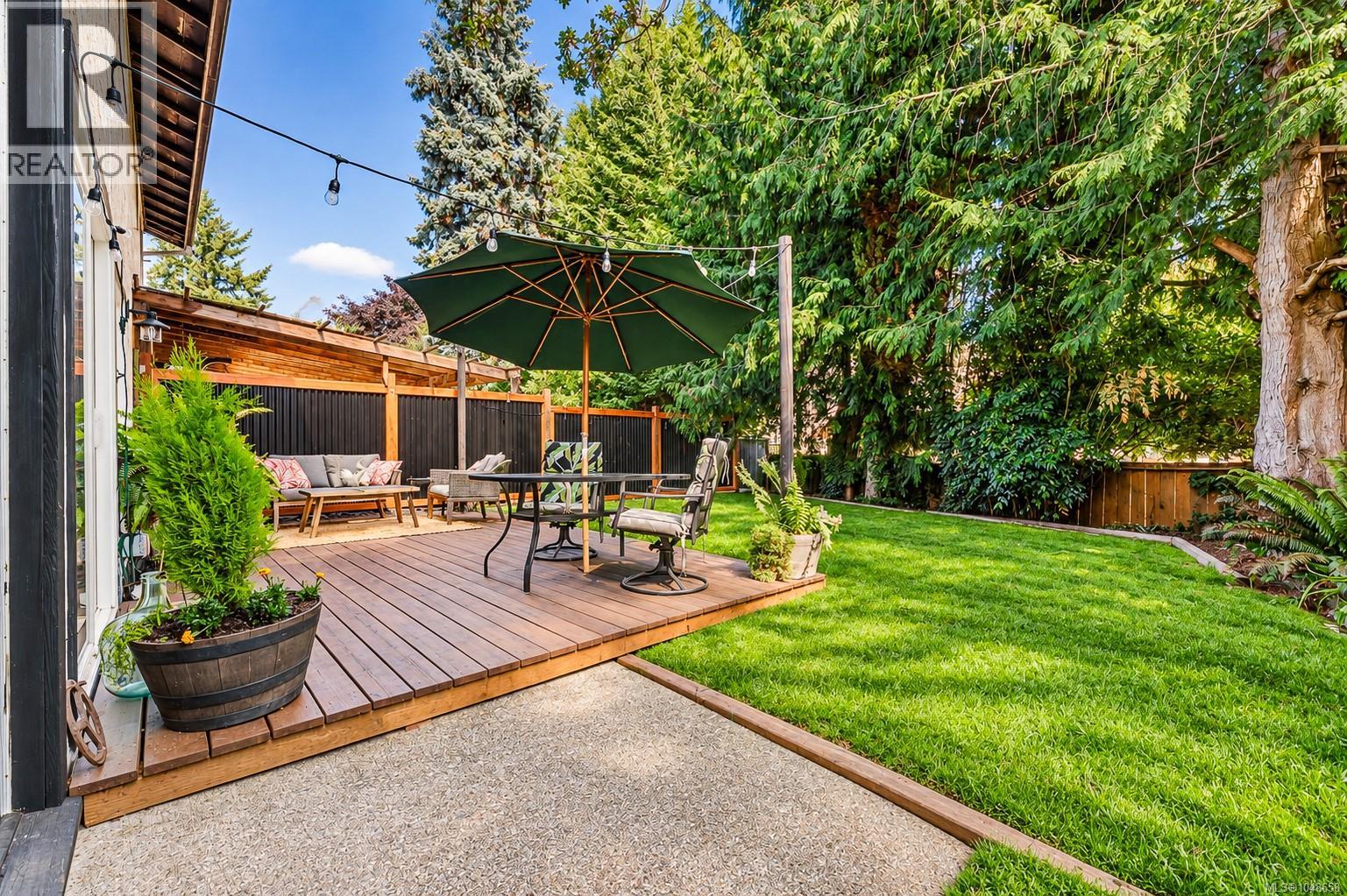3035 Metchosin Rd - 22