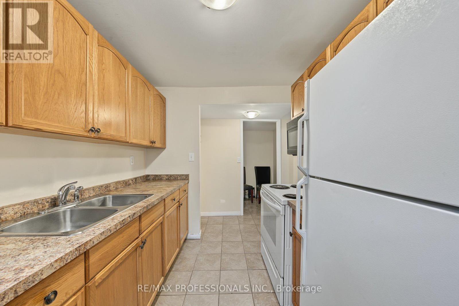 LOWER - 13 WAITE LANE, St. Catharines (Oakdale) — photo 3