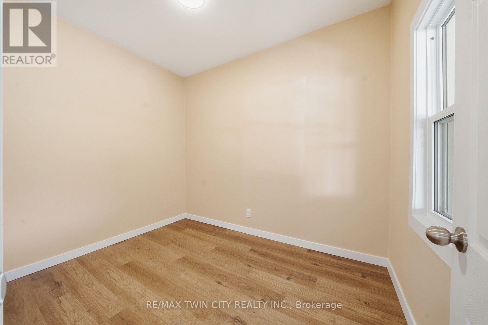 140 PEARL STREET, Brantford — photo 8