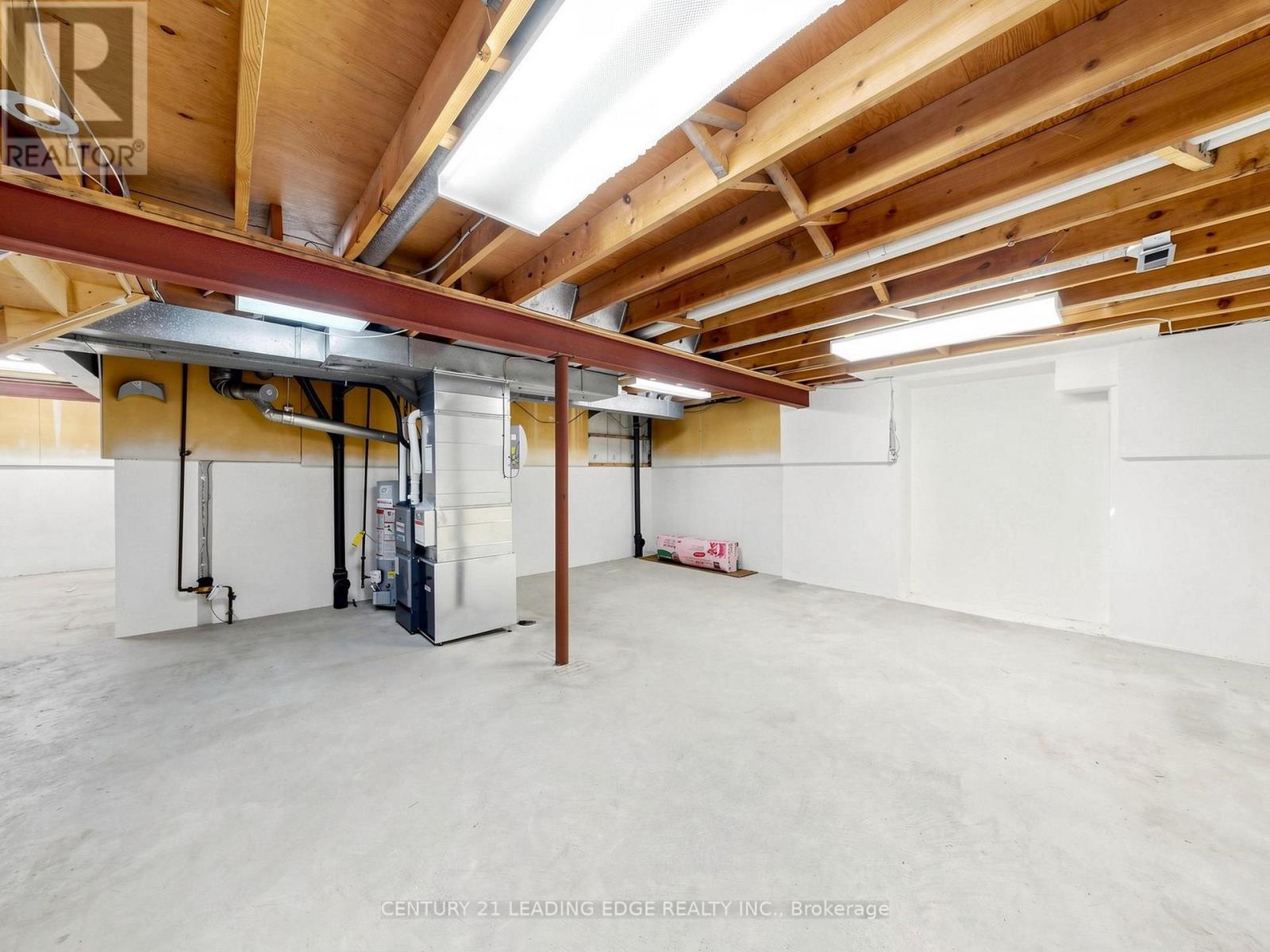 63 MANSFIELD STREET - 41