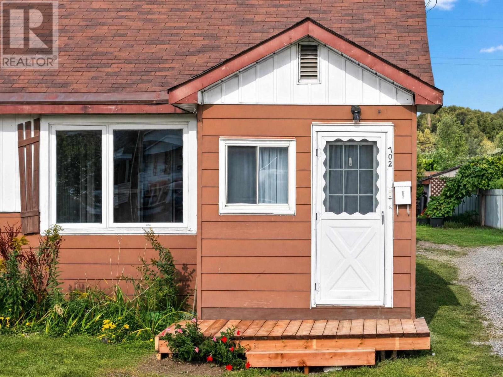 702 Lennox AVE, Sault Ste. Marie — photo 2