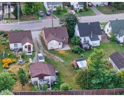 702 Lennox Ave, Sault Ste  Marie, ON P6C3P8 Photo 10