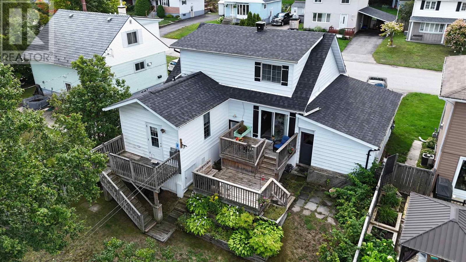 22 Birch RD, Elliot Lake — photo 4