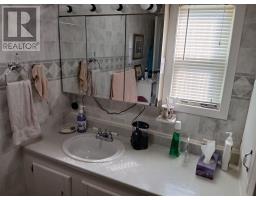 100 Westhill Rd, Elliot Lake, ON P5A1A7 Photo 14