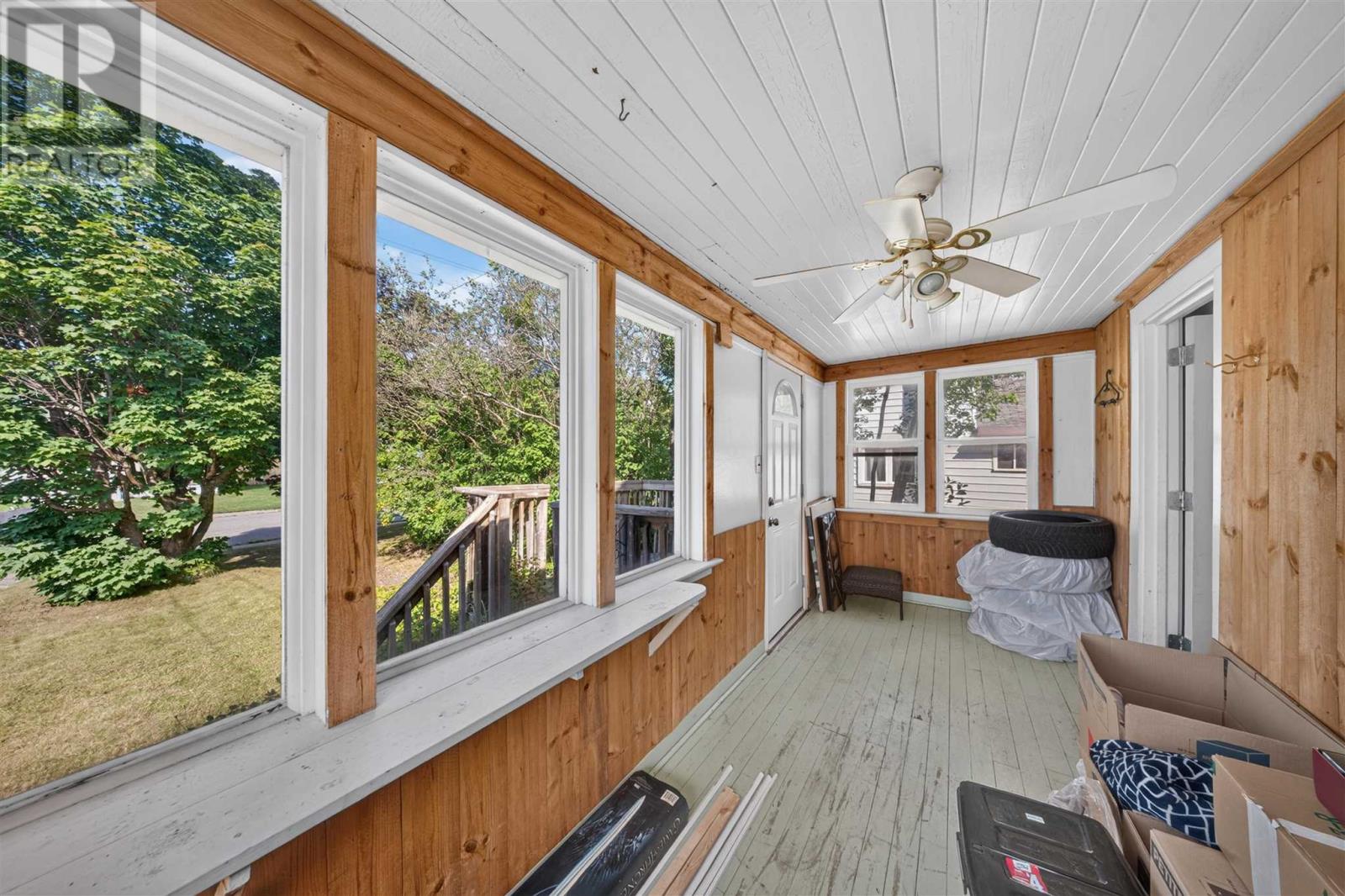 566 Northland RD - 13
