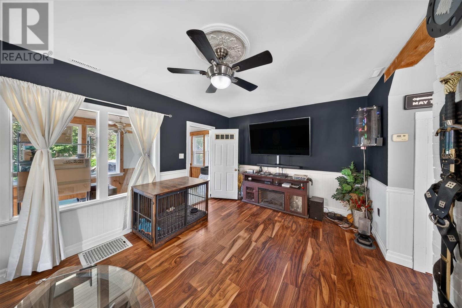 566 Northland RD - Image 15