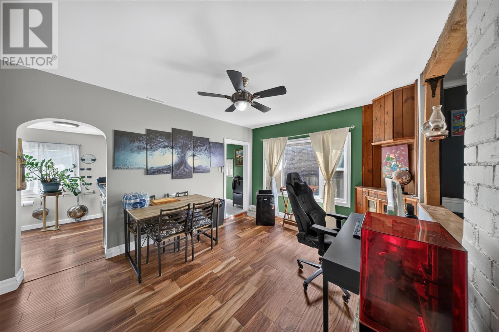 566 Northland RD - 16