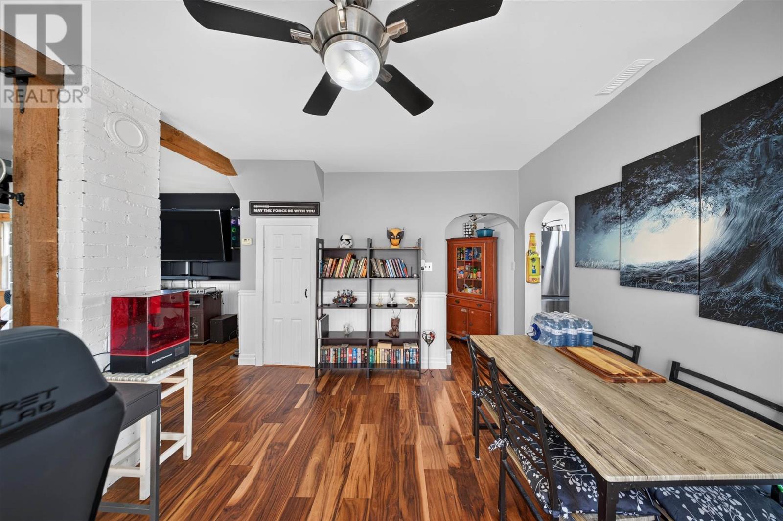 566 Northland RD - Image 17