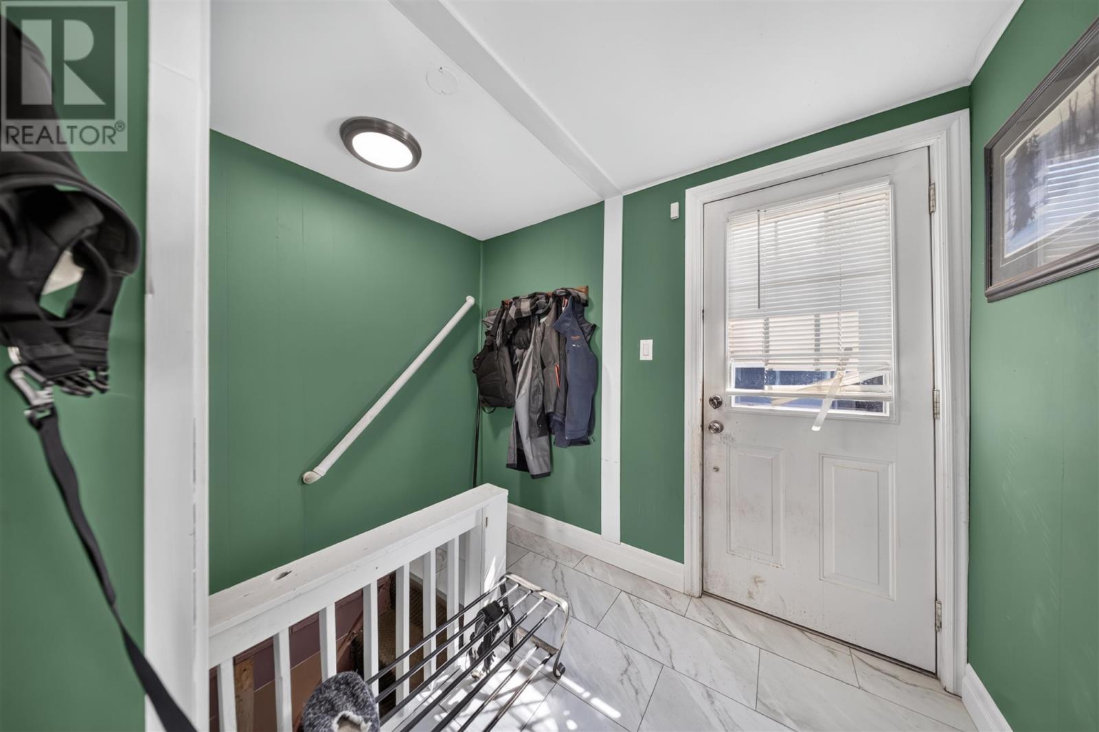 566 Northland RD - Image 20