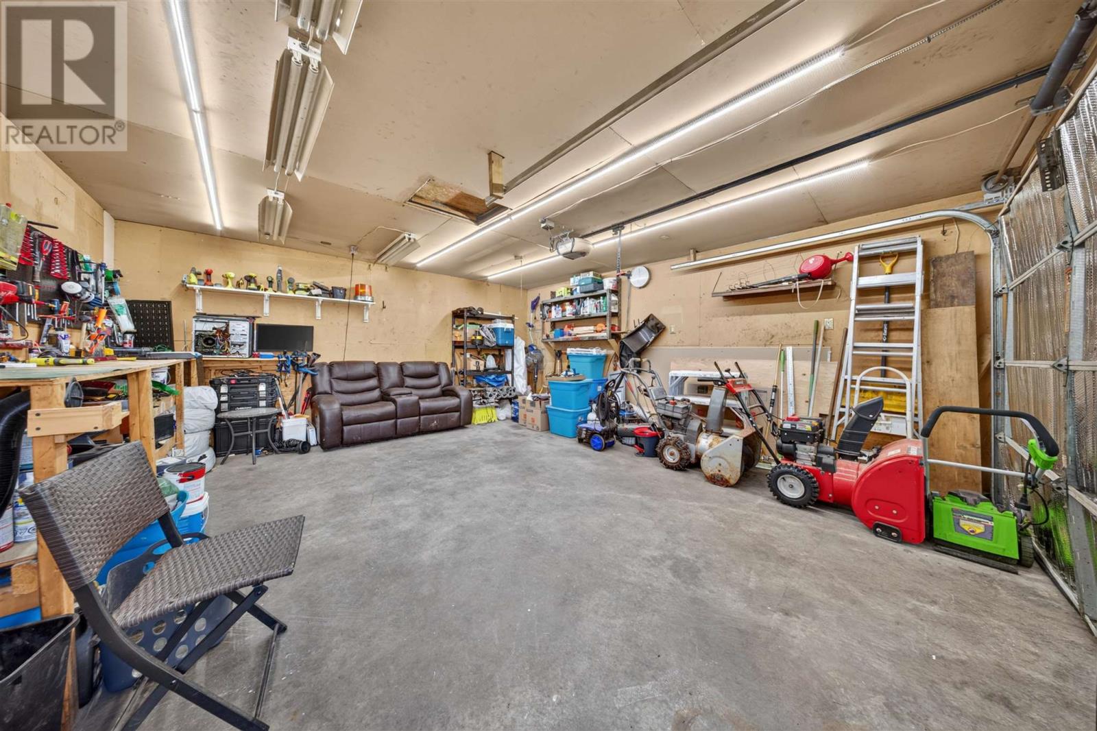 566 Northland RD - 33